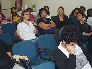 2-discussao_sobre_diversidade_expressoes_sexualidade_movimenta_cine_psi_baixada02-300x225.jpg